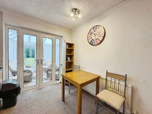 Photo 11- click for photo gallery